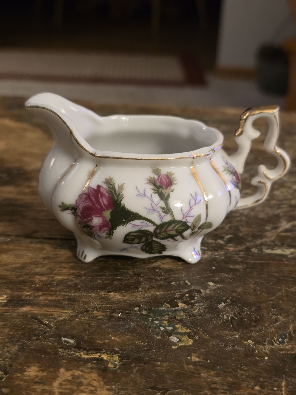 Elegant Floral Porcelain Creamer - White with Pink Rose Accents
